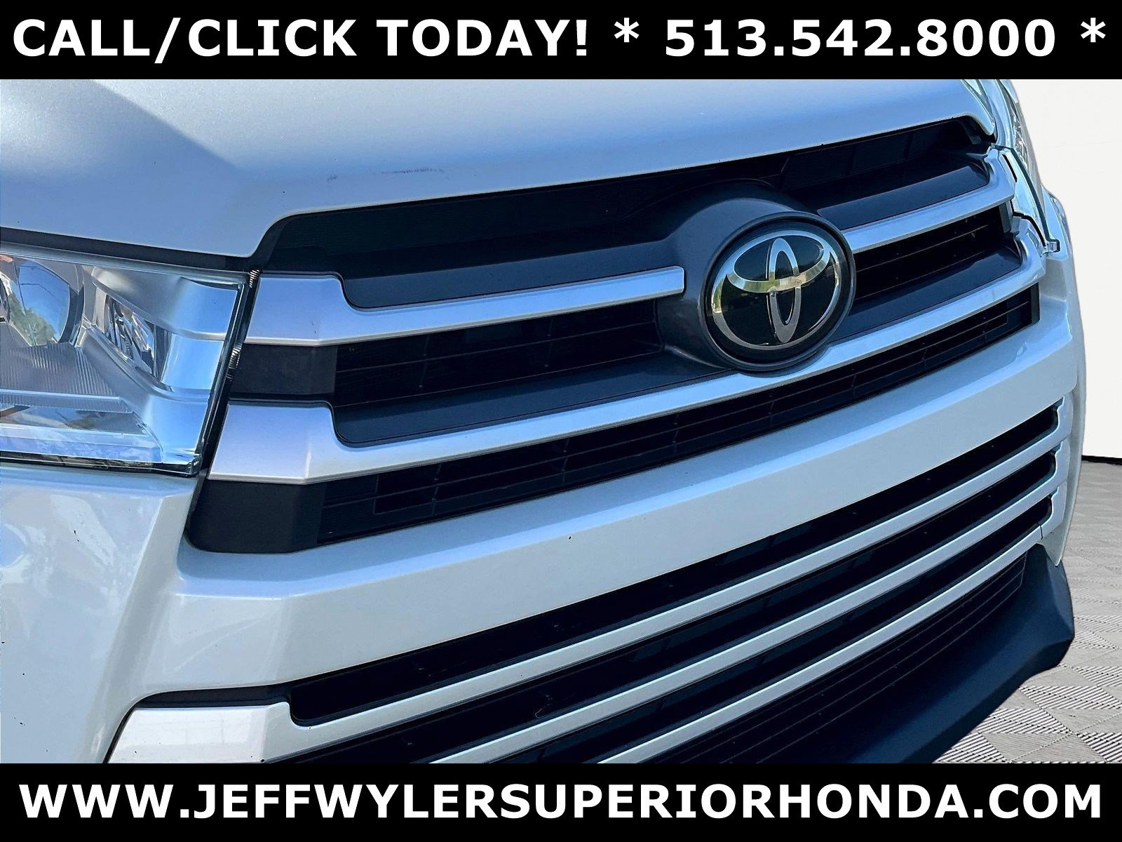 Used 2018 Toyota Highlander XLE AWD/4WD image 34