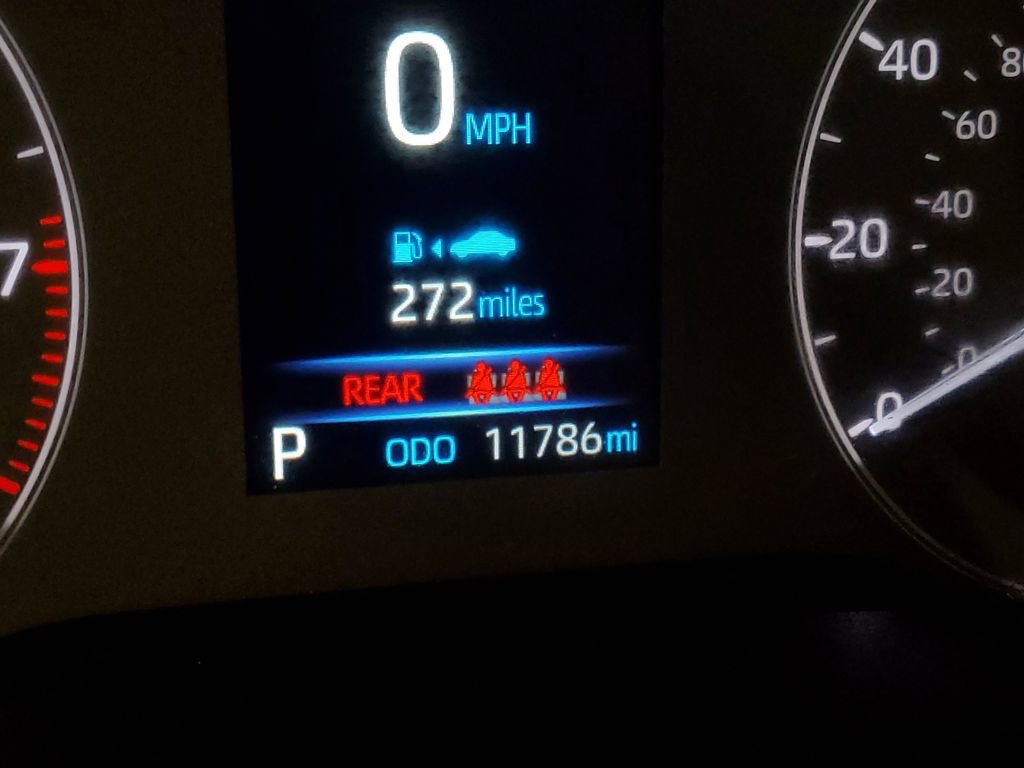 Used 2025 Toyota Corolla Cross L image 23