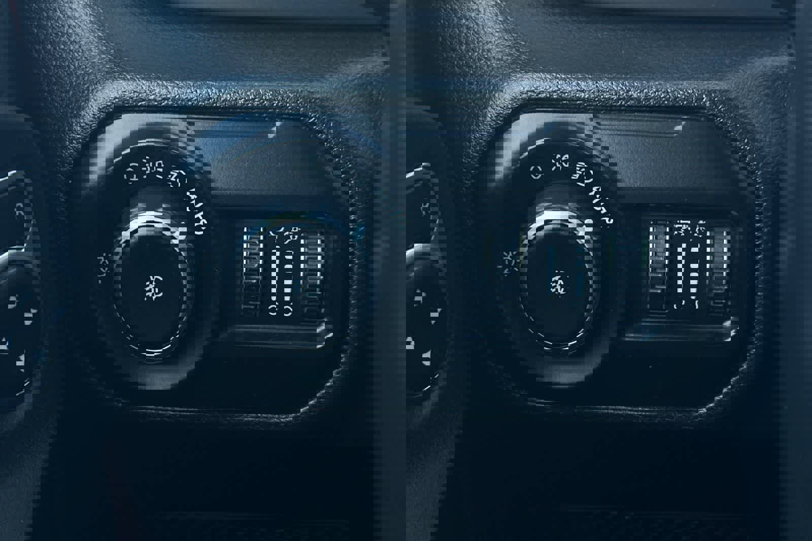 Used 2020 Jeep Wrangler Unlimited Sport image 32