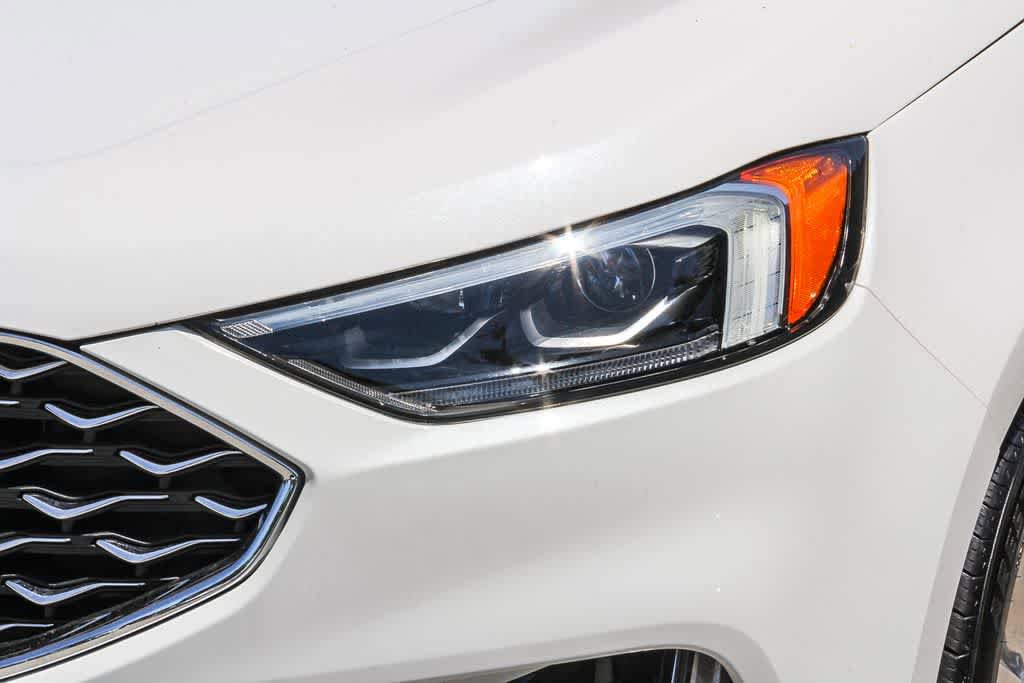 Used 2022 Ford Edge Titanium w/ Equipment Group 301A AWD/4WD image 7