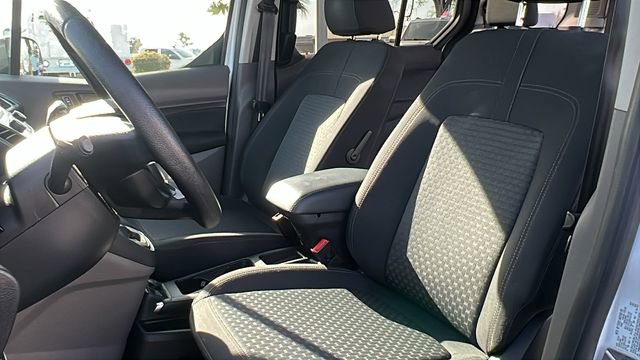 Used 2022 Ford Transit Connect XLT image 18