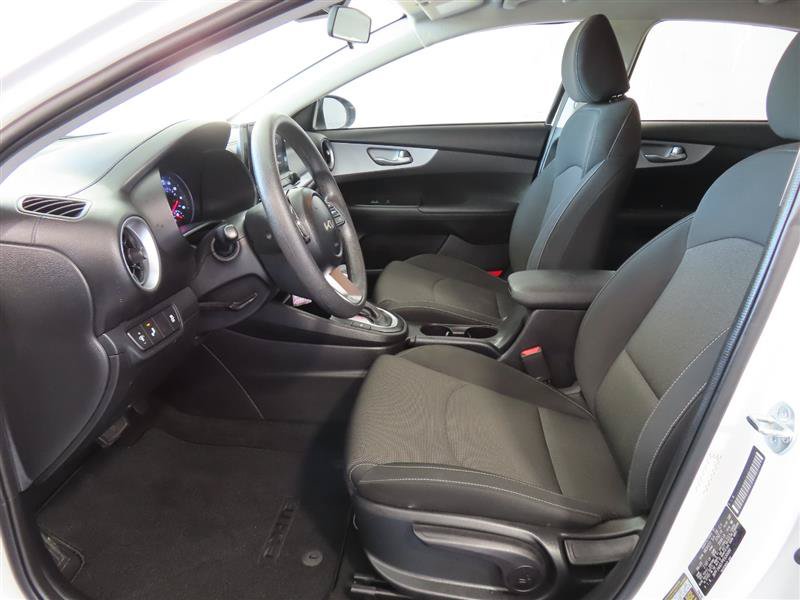 Used 2023 Kia Forte LXS w/ LXS Technology Package FWD image 16
