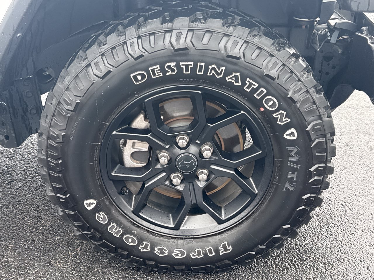 Used 2025 Jeep Gladiator Sport AWD/4WD image 9