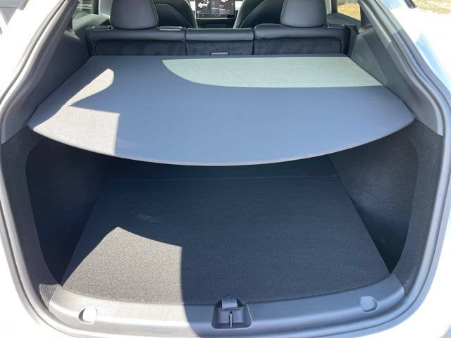 Used 2023 Tesla Model Y Long Range AWD/4WD image 14