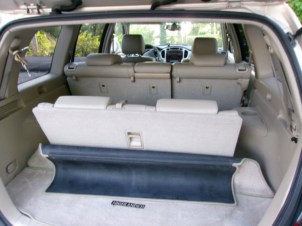 Used 2004 Toyota Highlander 4WD V6 image 17