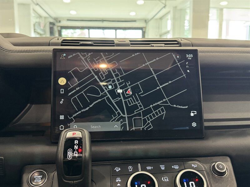 Used 2023 Land Rover Defender 130 X image 39