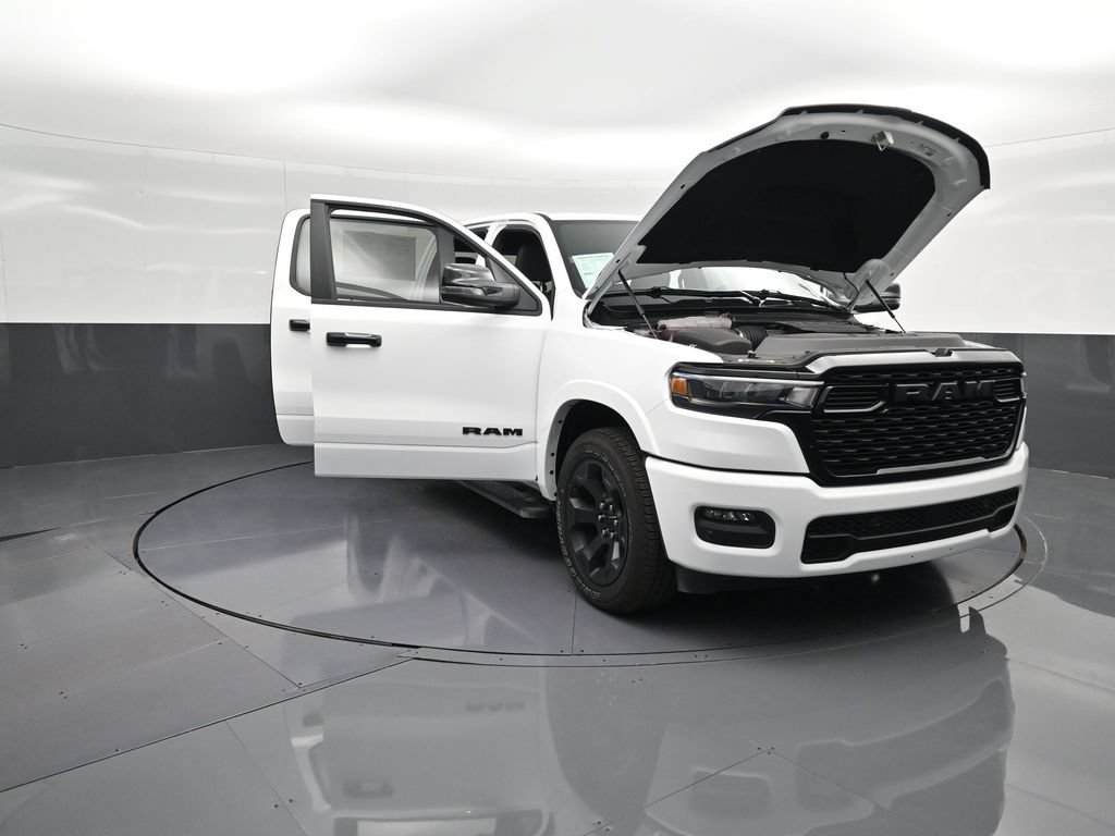 Used 2025 RAM 1500 Big Horn RWD image 32