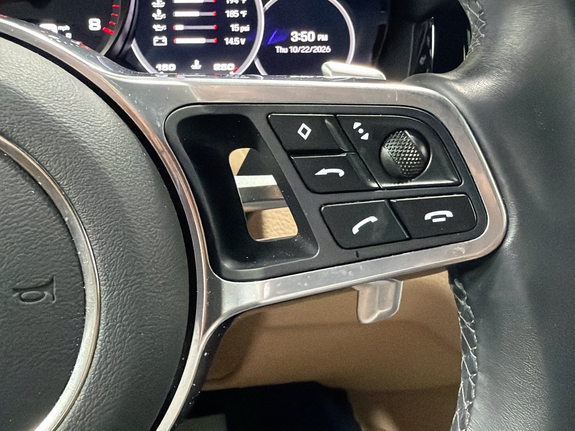 Certified 2023 Porsche Cayenne Platinum Edition AWD/4WD image 37