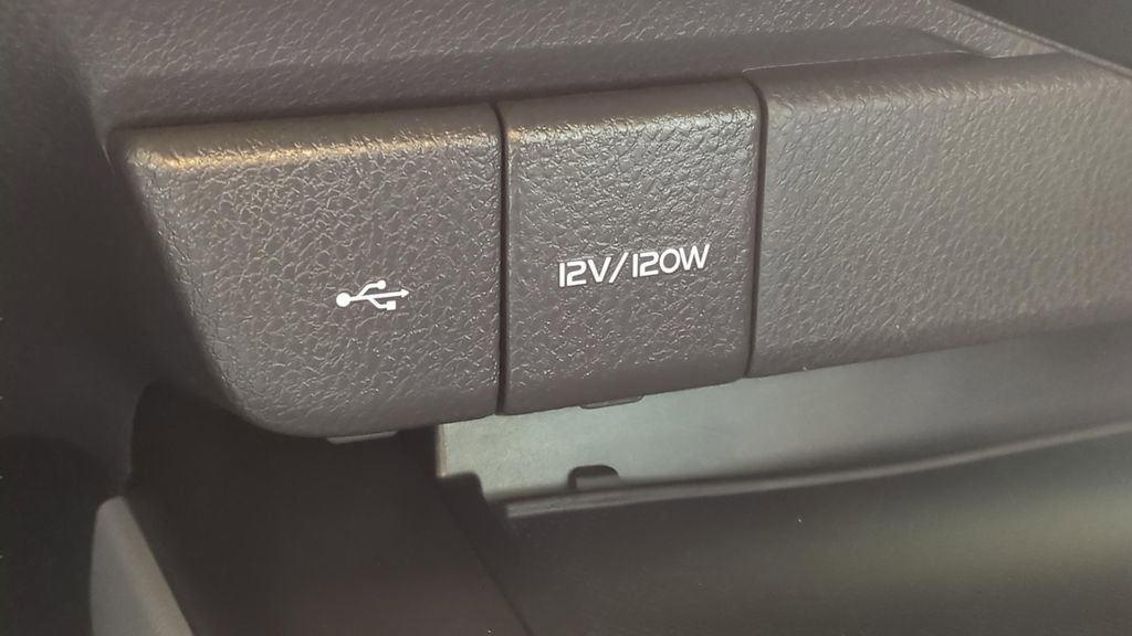 Certified 2023 Toyota Camry SE w/ Convenience Package FWD image 24