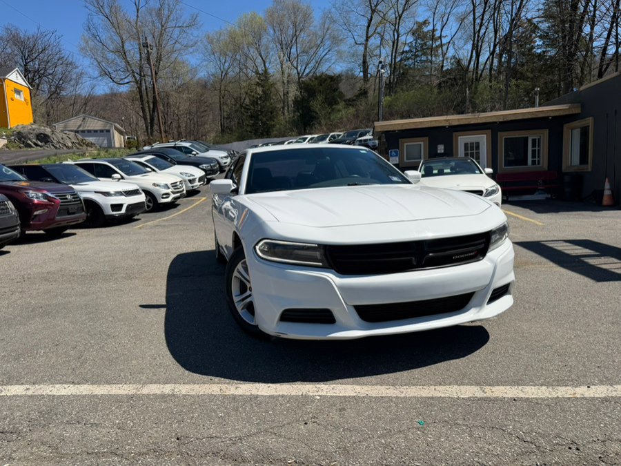 Used 2019 Dodge Charger SXT w/ Leather Interior Group image 17
