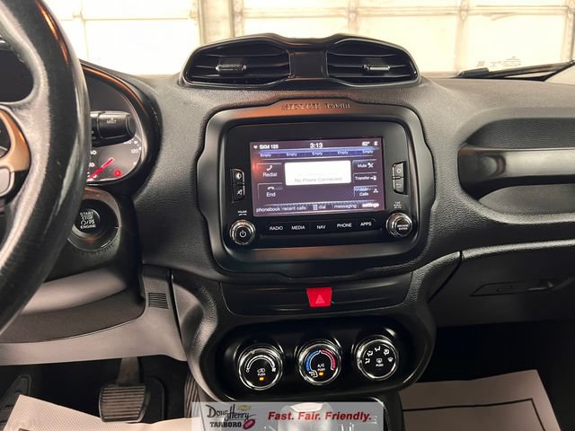 Used 2017 Jeep Renegade Latitude FWD image 43