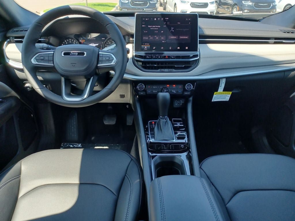 New 2026 Jeep Compass Limited AWD/4WD image 25