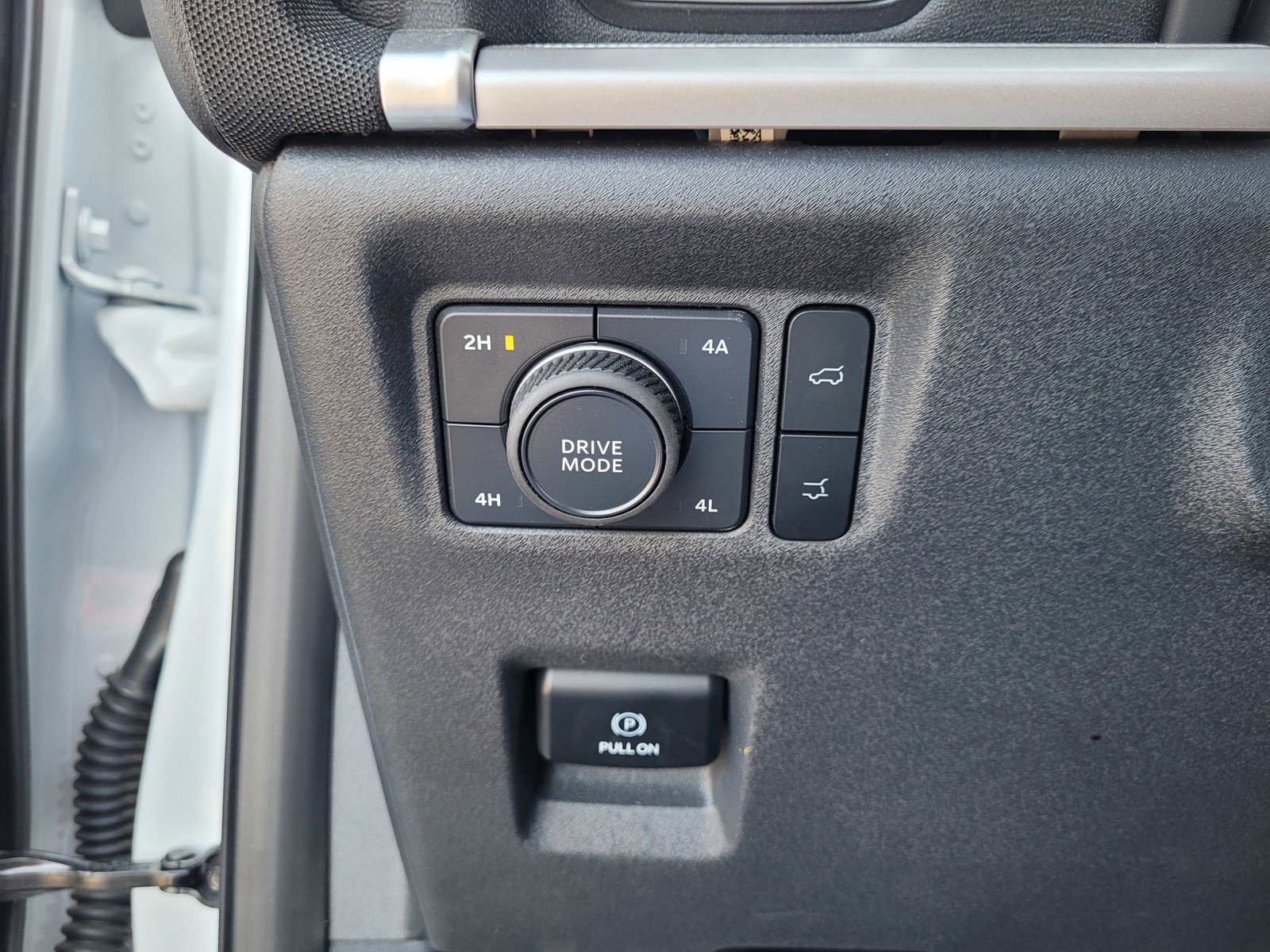 Used 2025 Ford Expedition Active AWD/4WD image 24
