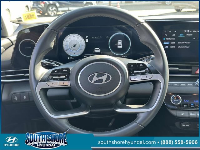 Certified 2025 Hyundai Elantra Limited w/ Cargo Package FWD image 17