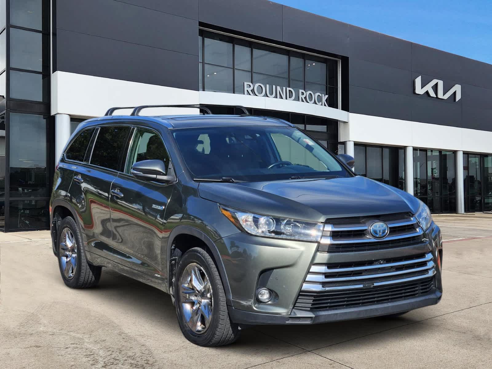 Used 2019 Toyota Highlander Limited Platinum w/ Carpet Mat Package (TMS) AWD/4WD image 3