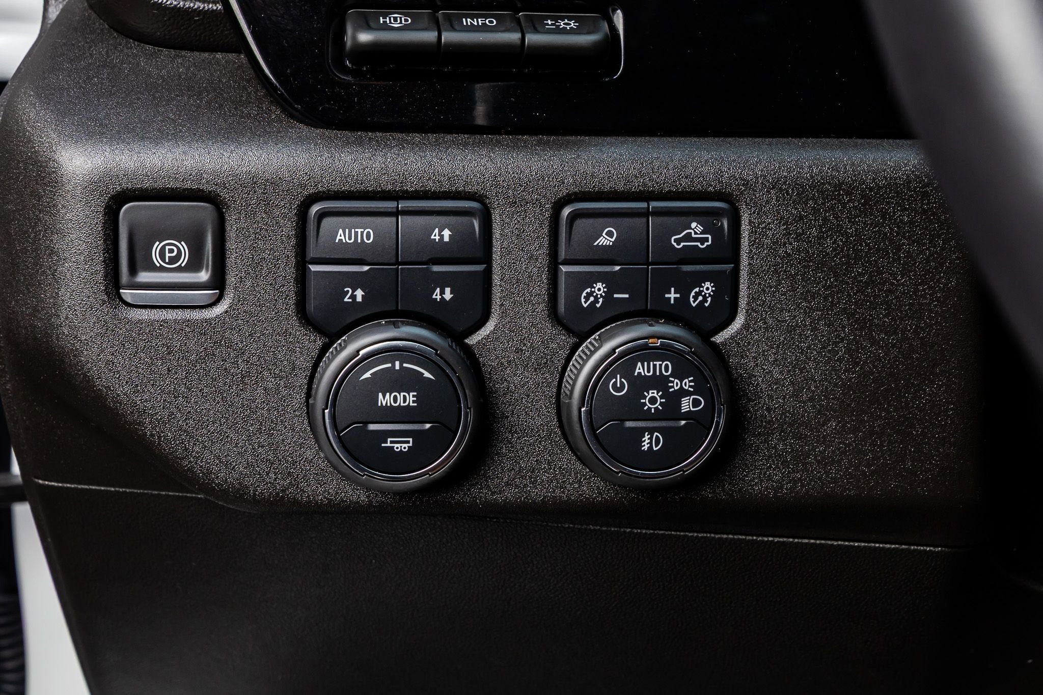 Used 2024 Chevrolet Silverado 1500 High Country image 21