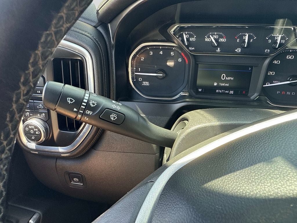 Used 2021 GMC Sierra 1500 SLT AWD/4WD image 31