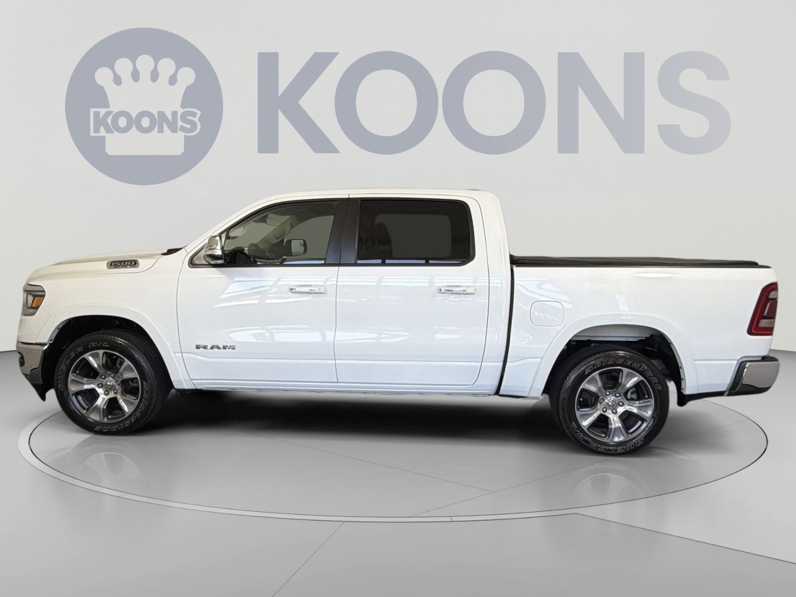 Used 2022 RAM 1500 Laramie AWD/4WD image 2