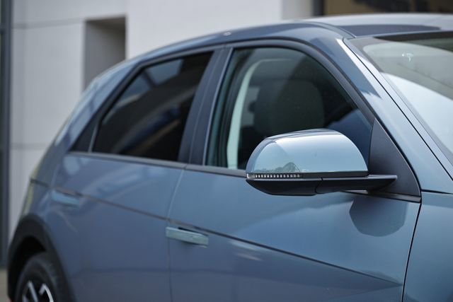 Used 2023 Hyundai Ioniq 5 SE RWD image 3