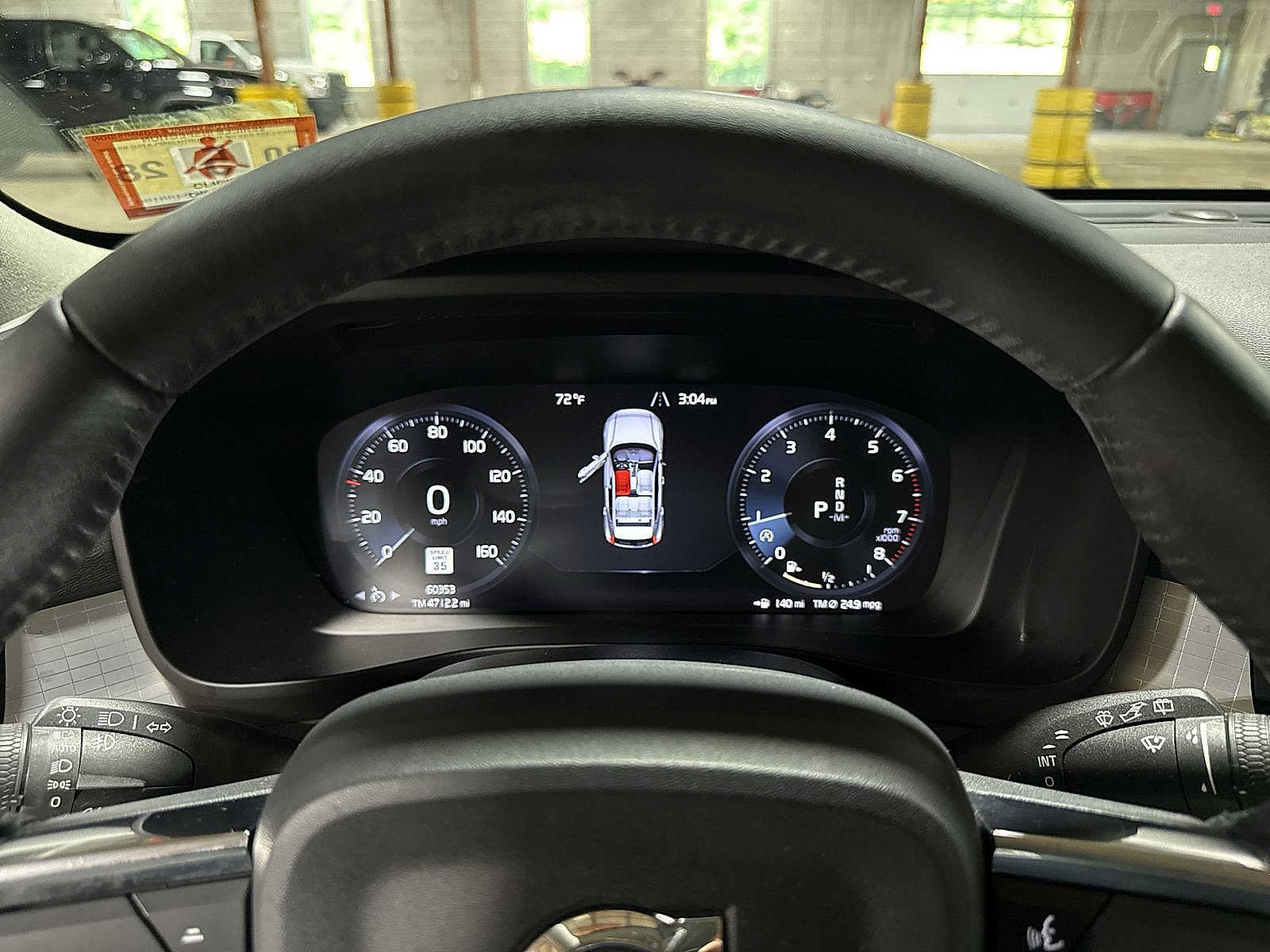 Used 2019 Volvo XC40 T4 Momentum FWD image 34
