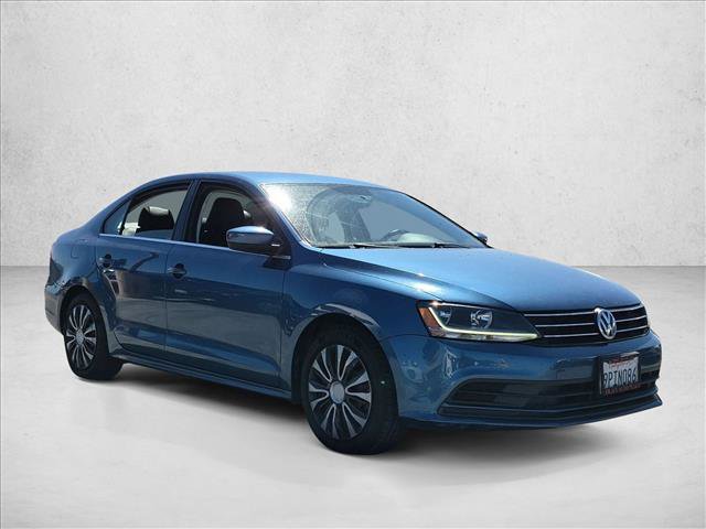 Used 2017 Volkswagen Jetta S w/ Jetta S Cold Weather Package FWD image 3