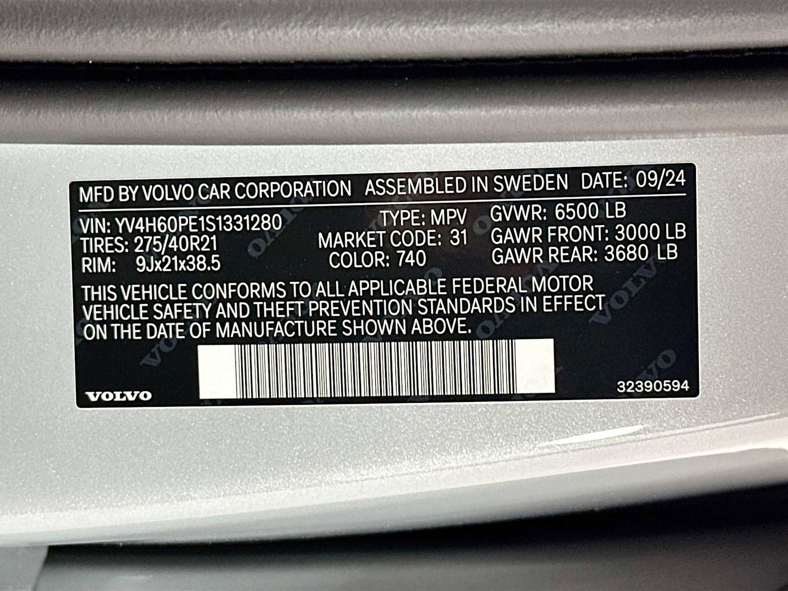 Used 2025 Volvo XC90 T8 Plus w/ Protection Package Premier image 29