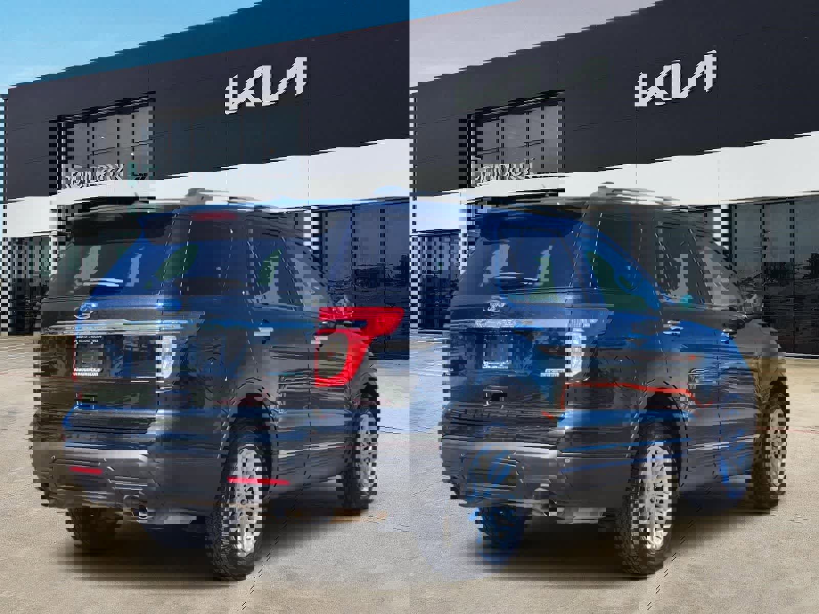 Used 2013 Ford Explorer XLT image 5