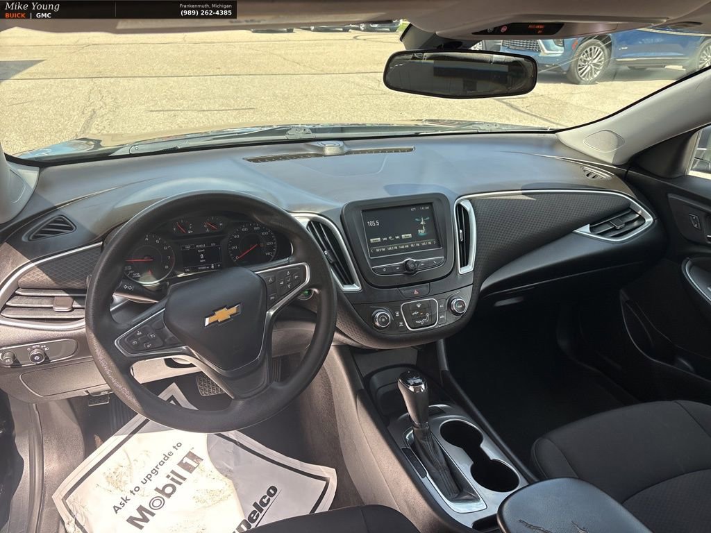 Used 2018 Chevrolet Malibu LS w/ LPO, Convenience Package 1 FWD image 12