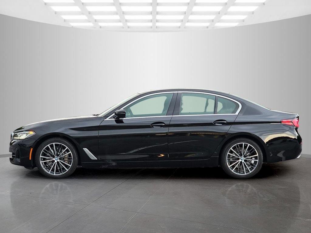 Used 2023 BMW 530i w/ Premium Package RWD image 3