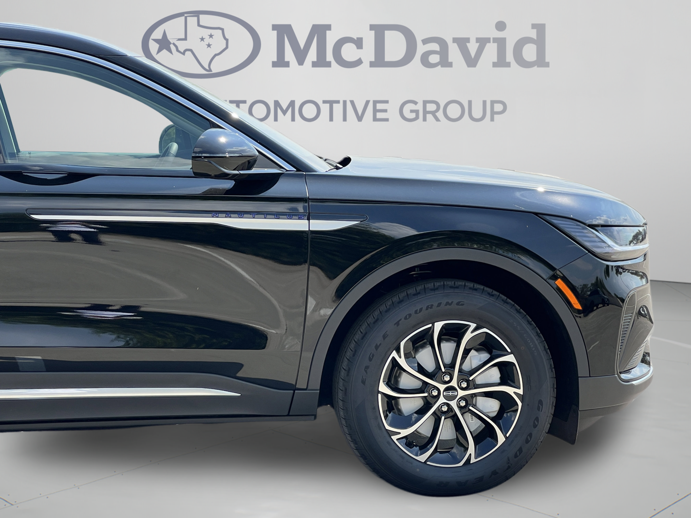 New 2025 Lincoln Nautilus Premier w/ Equipment Group 102A AWD/4WD image 34