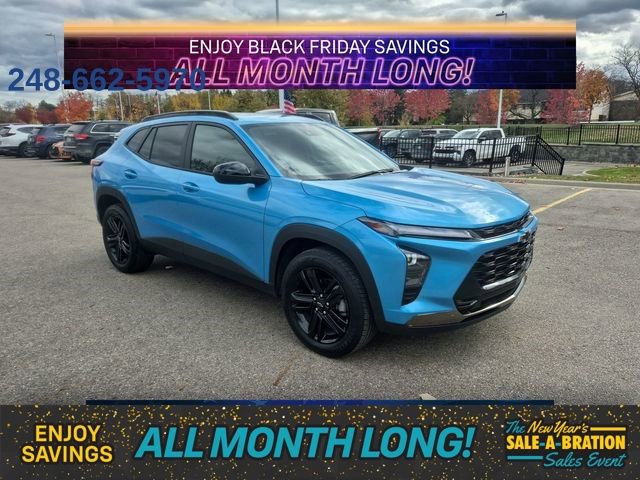 Used 2025 Chevrolet Trax ACTIV w/ Sunroof Package image 3