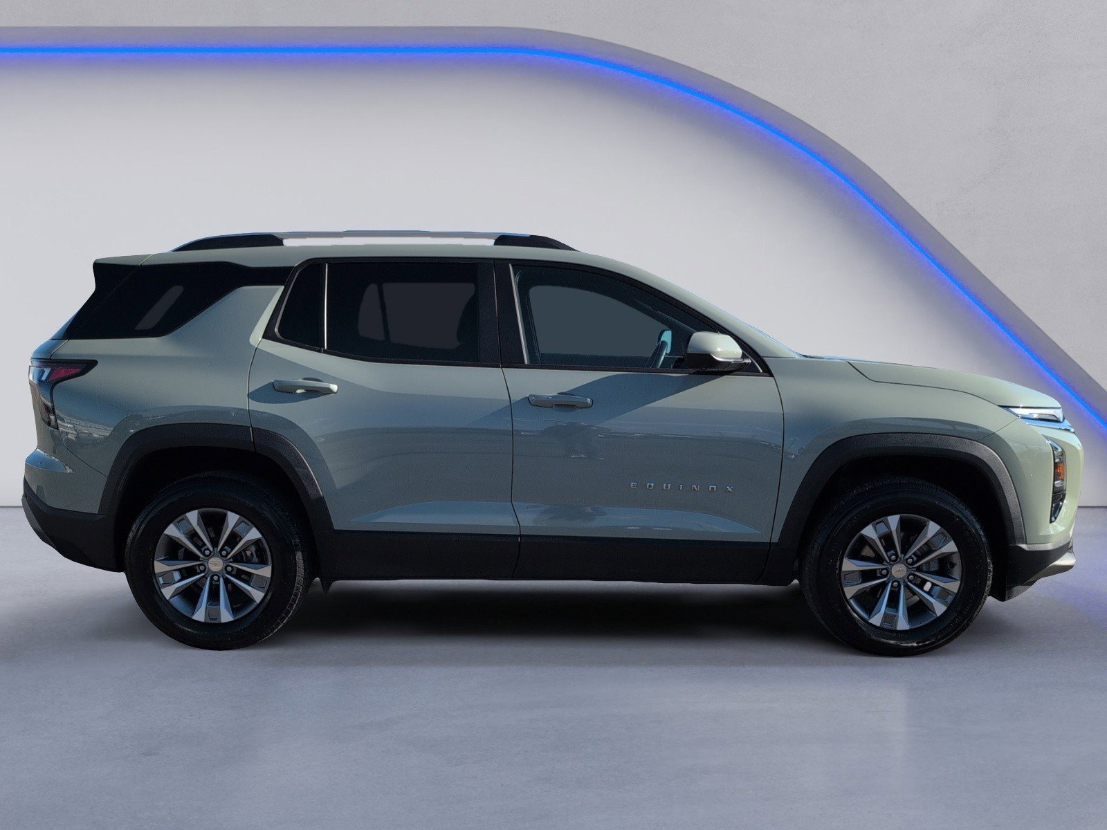 Used 2025 Chevrolet Equinox LT w/ Convenience Package II image 12