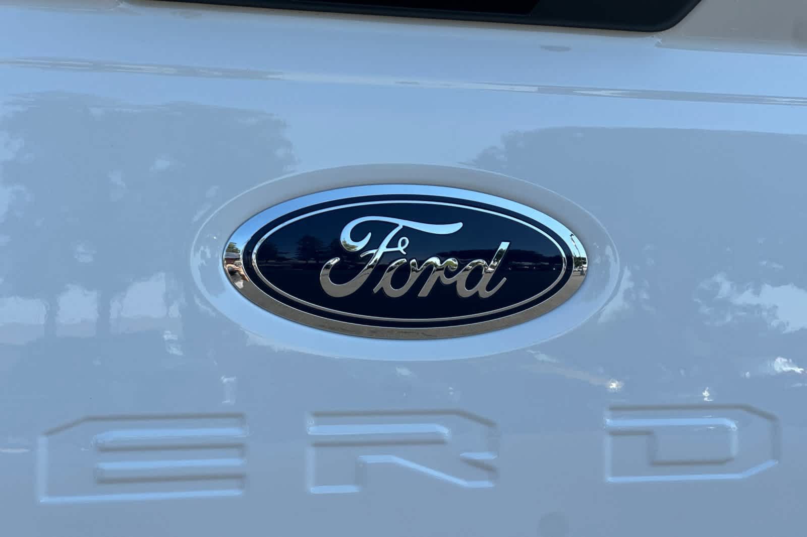 New 2026 Ford F250 XL w/ STX Appearance Package AWD/4WD image 25