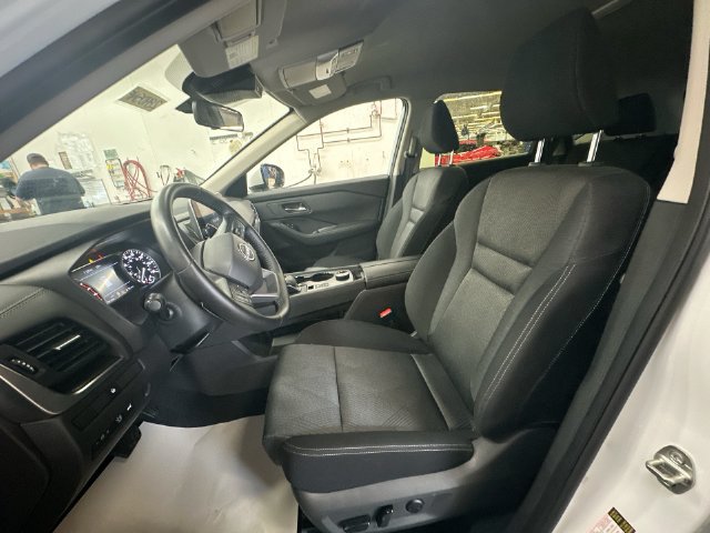 Used 2026 Nissan Rogue SV AWD/4WD image 24