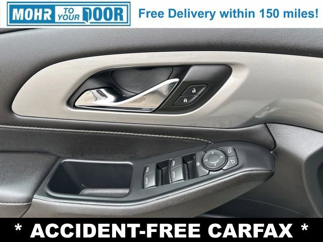 Used 2022 Chevrolet Traverse LT image 24