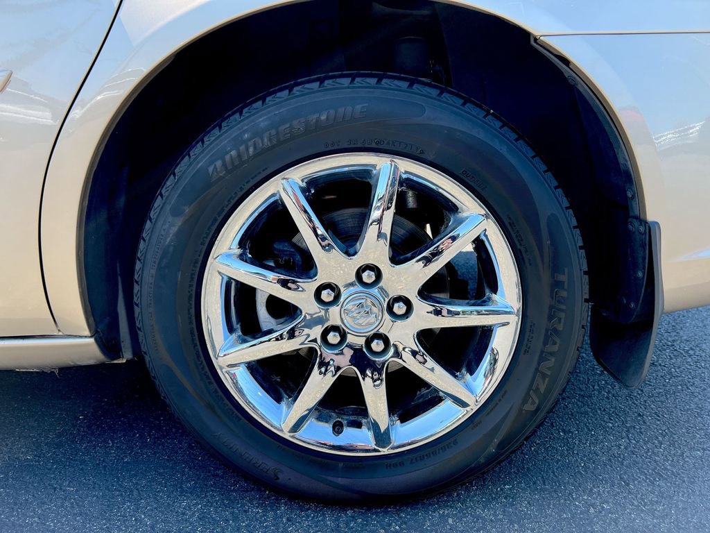 Used 2006 Buick Lucerne CXL w/ Luxury Package FWD image 26