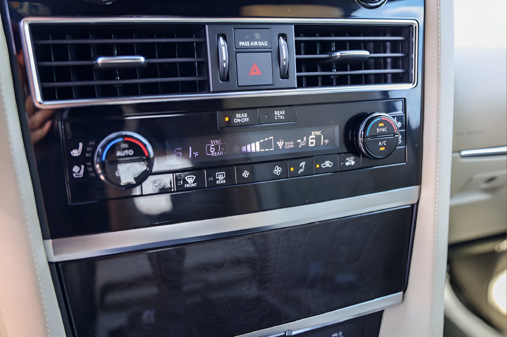 Used 2022 INFINITI QX80 Sensory w/ Cargo Package RWD image 18