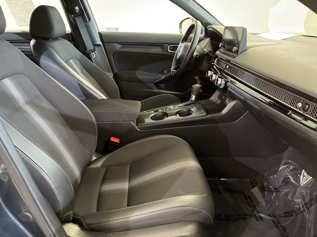 Used 2023 Honda Civic Sport image 13