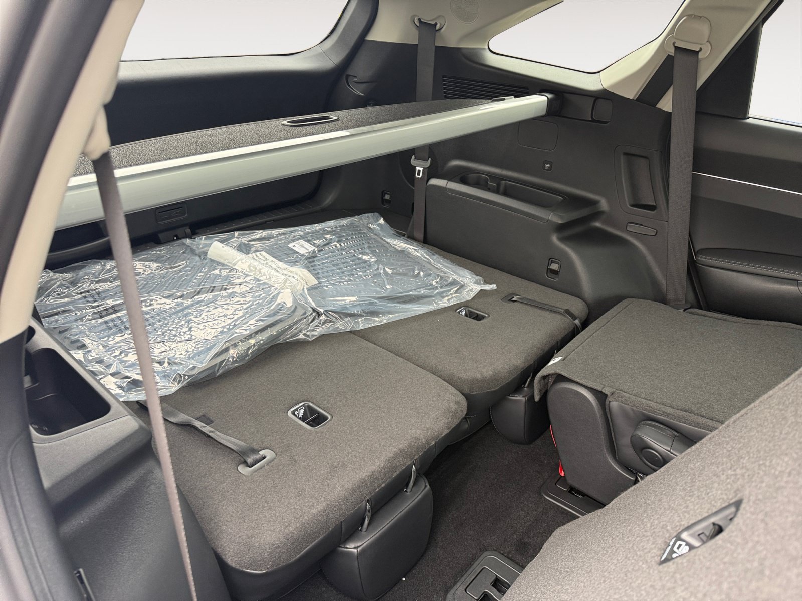 New 2026 Kia Sorento EX w/ EX Premium Package FWD image 19