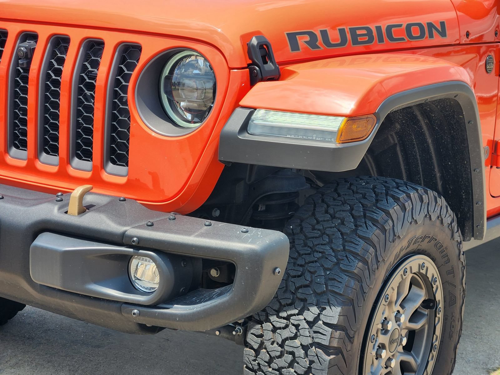 Used 2023 Jeep Wrangler Unlimited Rubicon 392 w/ Trailer Tow Package AWD/4WD image 9