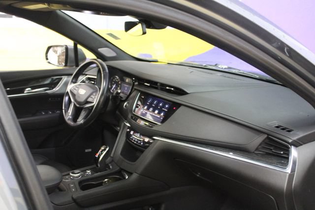 Used 2021 Cadillac XT5 Premium Luxury w/ LPO, Floor Liner Package AWD/4WD image 12
