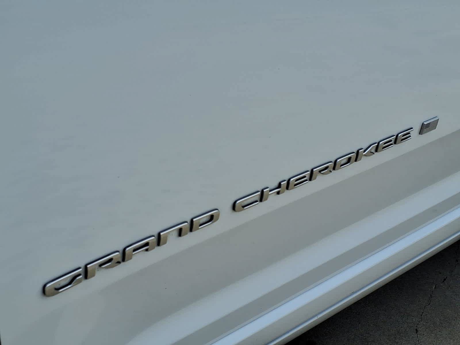 Used 2024 Jeep Grand Cherokee Overland w/ Adv Protech Group III AWD/4WD image 30