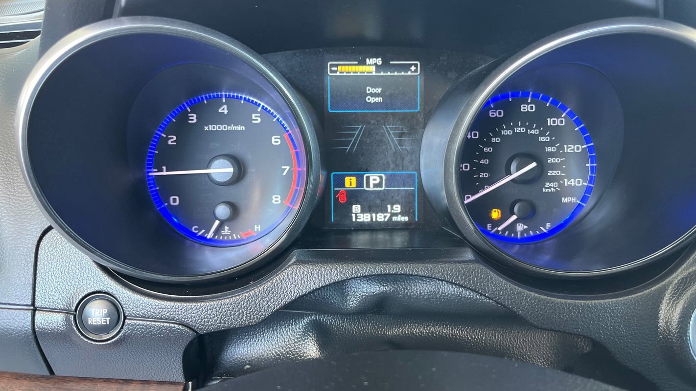 Used 2017 Subaru Outback 2.5i Limited image 14