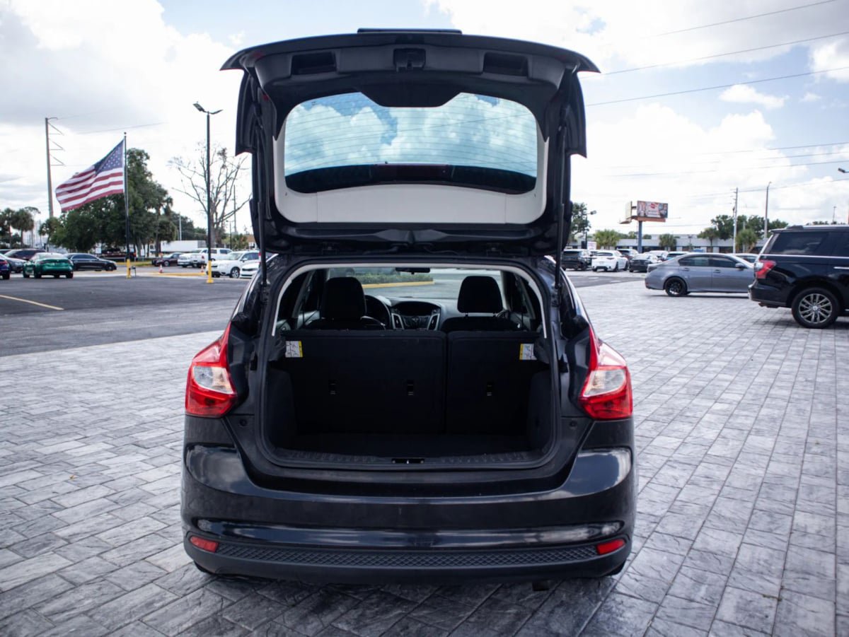 Used 2014 Ford Focus SE FWD image 7