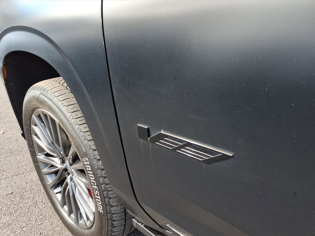 Certified 2023 Cadillac Escalade V image 10