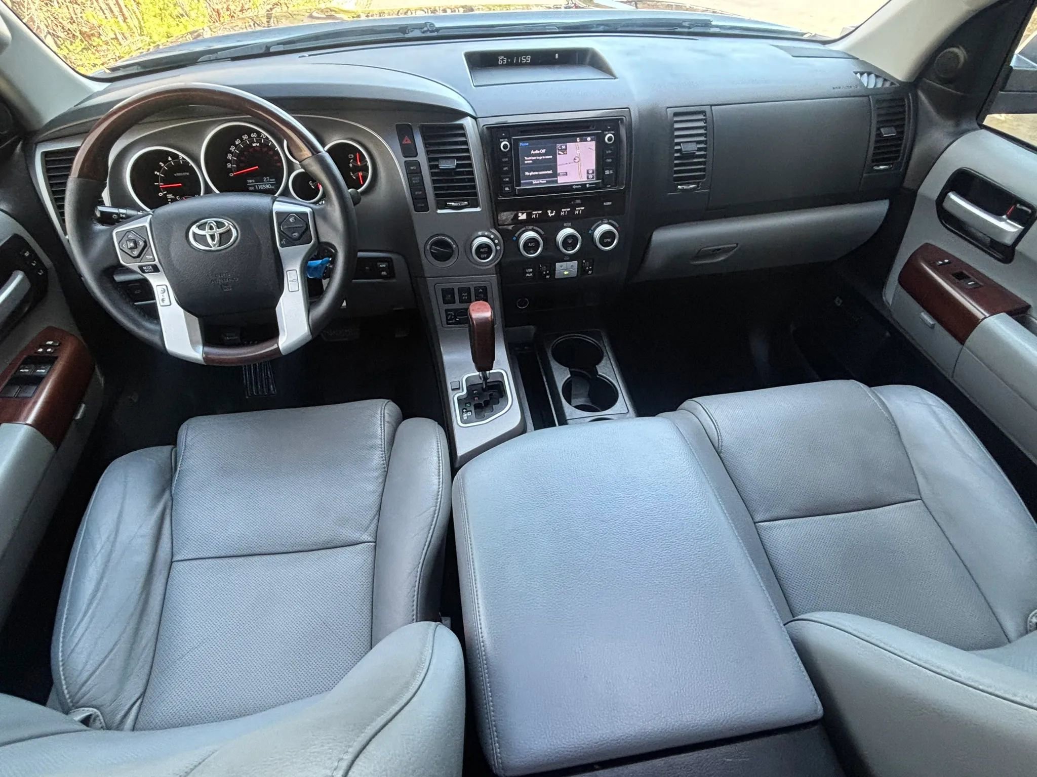 Used 2014 Toyota Sequoia Platinum AWD/4WD image 30