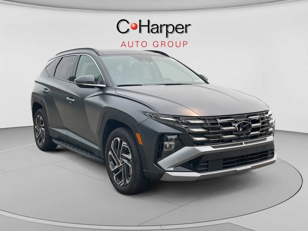 Used 2025 Hyundai Tucson Limited AWD/4WD image 1
