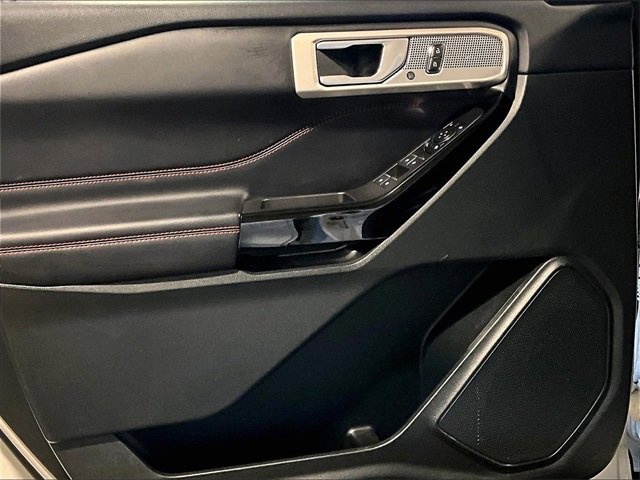 Used 2023 Ford Explorer ST-Line w/ Class IV Trailer Tow Package image 19