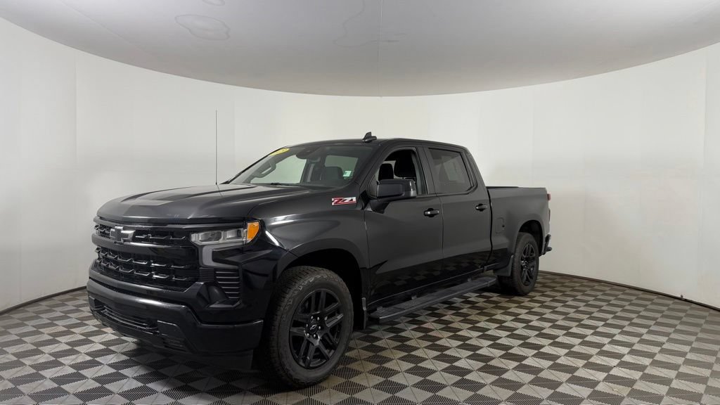Used 2023 Chevrolet Silverado 1500 RST AWD/4WD image 3