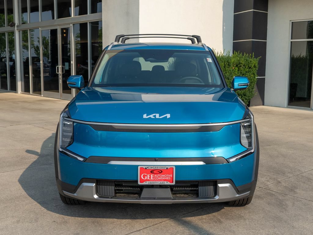 New 2026 Kia EV9 Wind AWD/4WD image 2